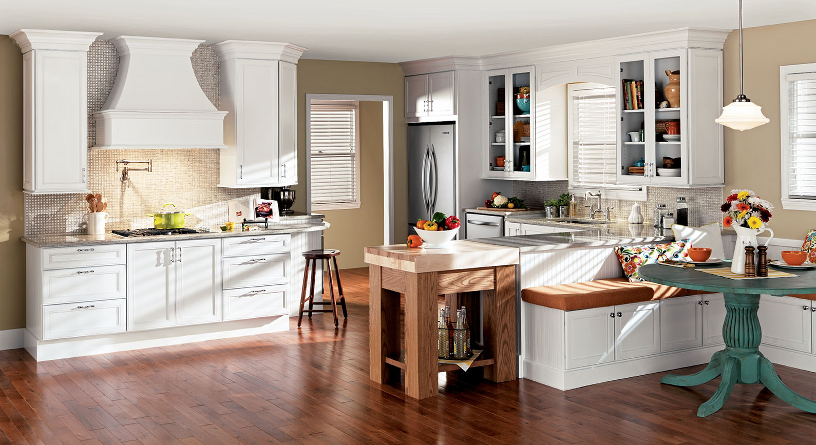 3 Great Reasons To Choose White Cabinetry Merillat   M Blh Ma Ct Rs 001 