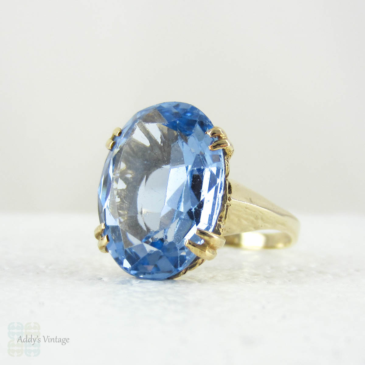 Vintage Blue Topaz Ring. Large Oval Sky Blue Topaz in Yellow Gold ...