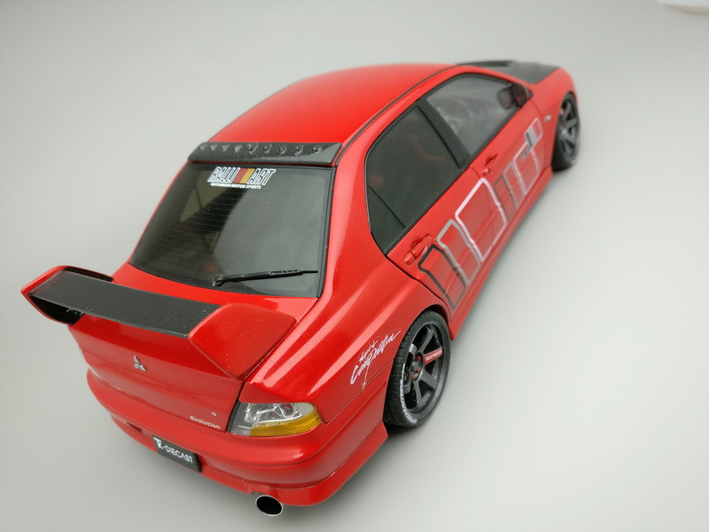 1:18 AUTOart Mitsubishi Lancer Evo 8 VIII ralliart