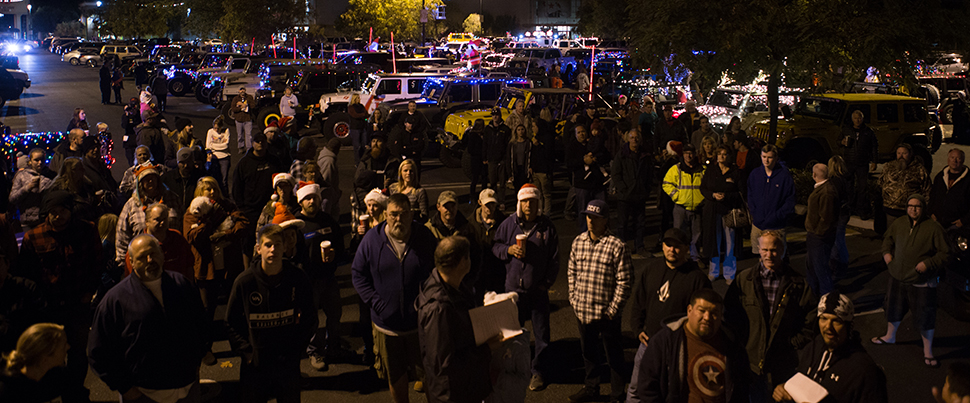paradeoflights-04.jpg paradeoflights-04.jpg