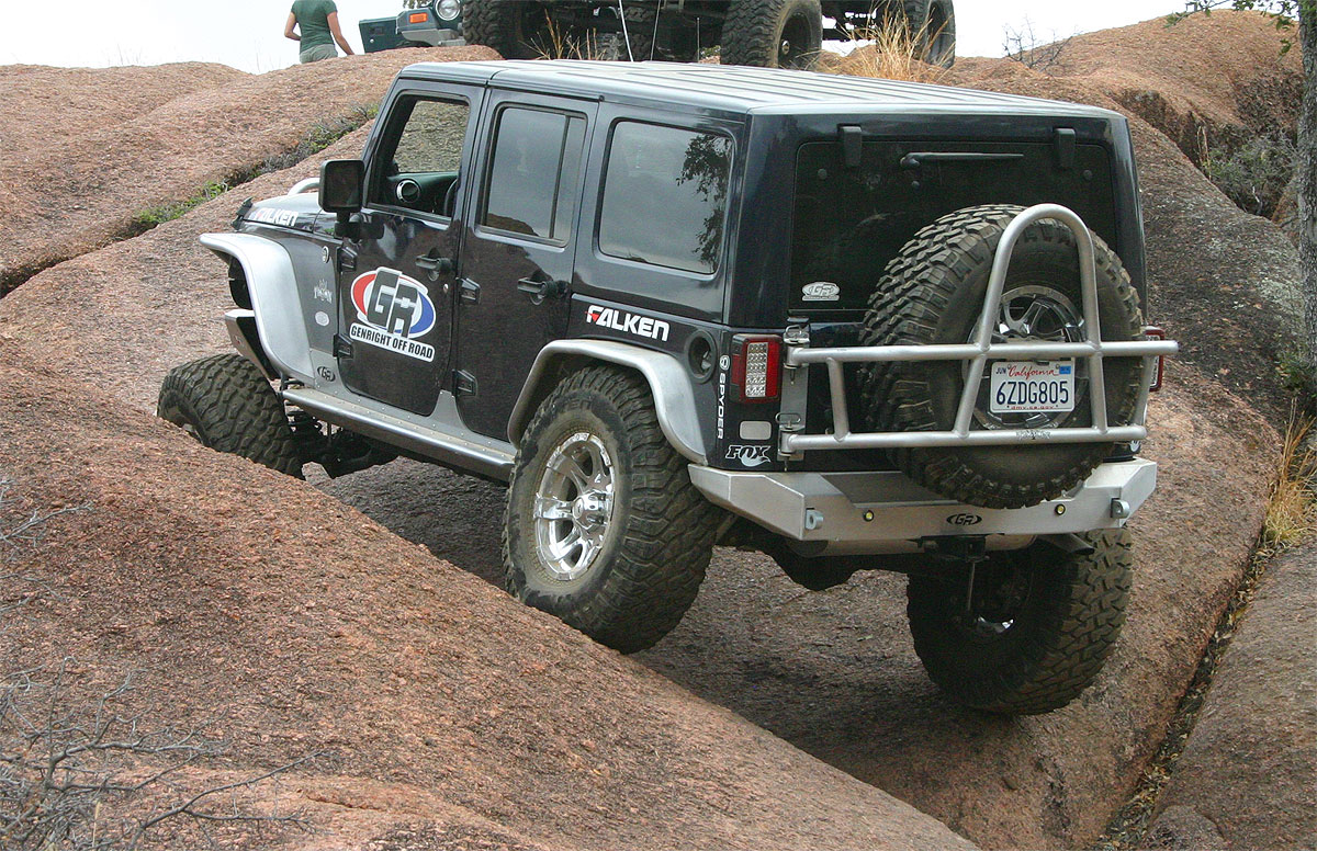 tritonrvtwistedontrail.jpg tritonrvtwistedontrail.jpg