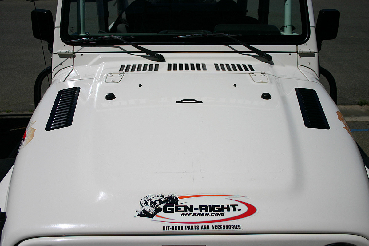 Hood Louver Set, 2pc Long BLACK GenRight Jeep Parts