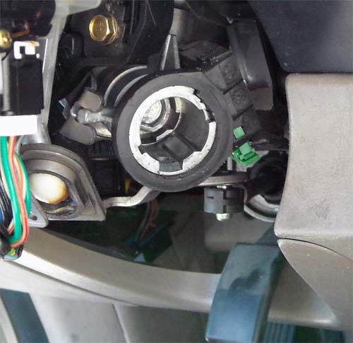 How to replace the ignition lock on a 2001 Mazda Tribute ... mazda 6 gh wiring diagram 