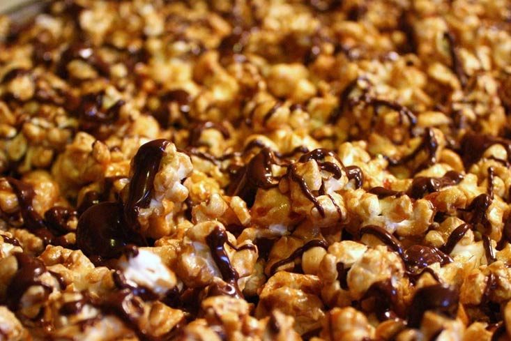 Ultimate Caramel Chocolate Popcorn recipe Ultimate Caramel Chocolate Popcorn recipe