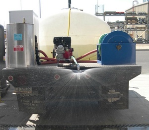 Sin750 Gallon Injector with Rear Boom Spray Nozzle