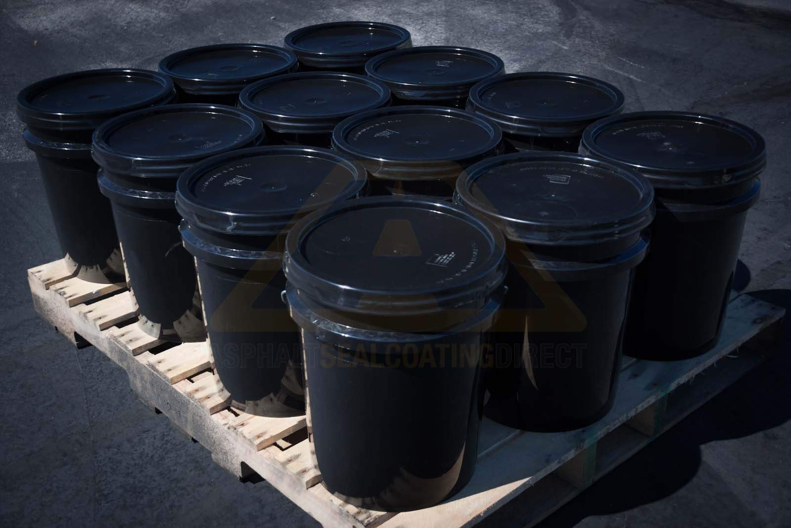 pallet-12-5-gallon-buckets.jpg pallet-12-5-gallon-buckets.jpg