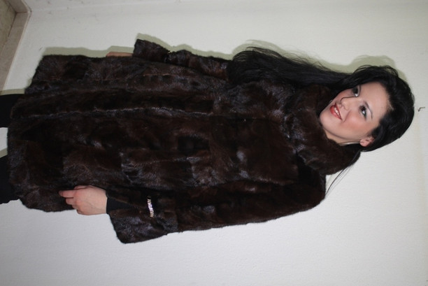 Brown Mink Fur Coat Knee Length - SKANDINAVIK FUR