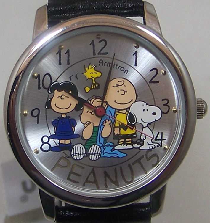 Peanuts Gang Watch Snoopy Charlie Brown Cartoon Characters Wristwatch