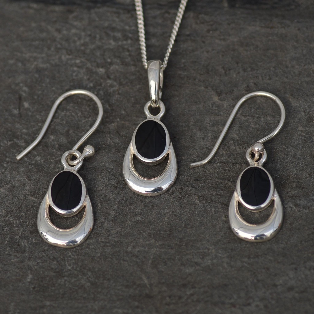 Whitby Jet pendant and earrings set 305S Abbey Jet