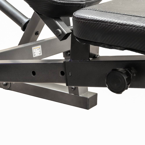 Le banc de musculation Marcy Olympic MD-857 a un siège réglable pour s'adapter à chaque utilisateur.