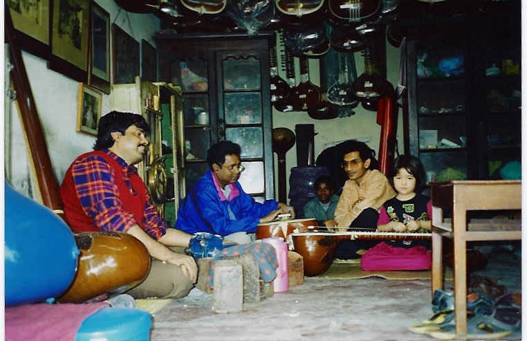 barun-roy-leftmost-hima.jpg